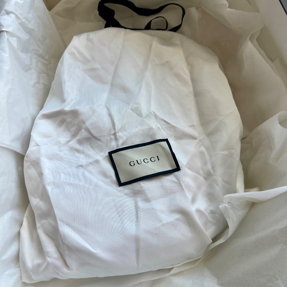 Gucci Marmont Red Authentic Crossbody Shoulder Bag with Heart on Back NWOT - Picture 13 of 16